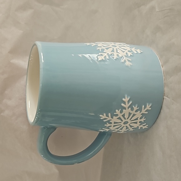 Lang Design Snowflake Design Coffee Mug - Picture 2 of 3
